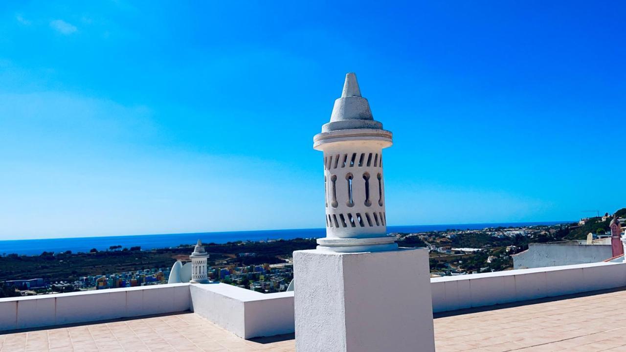 Ocean View Skyline Apartment ‚Hakuna Matata' Albufeira Exterior foto