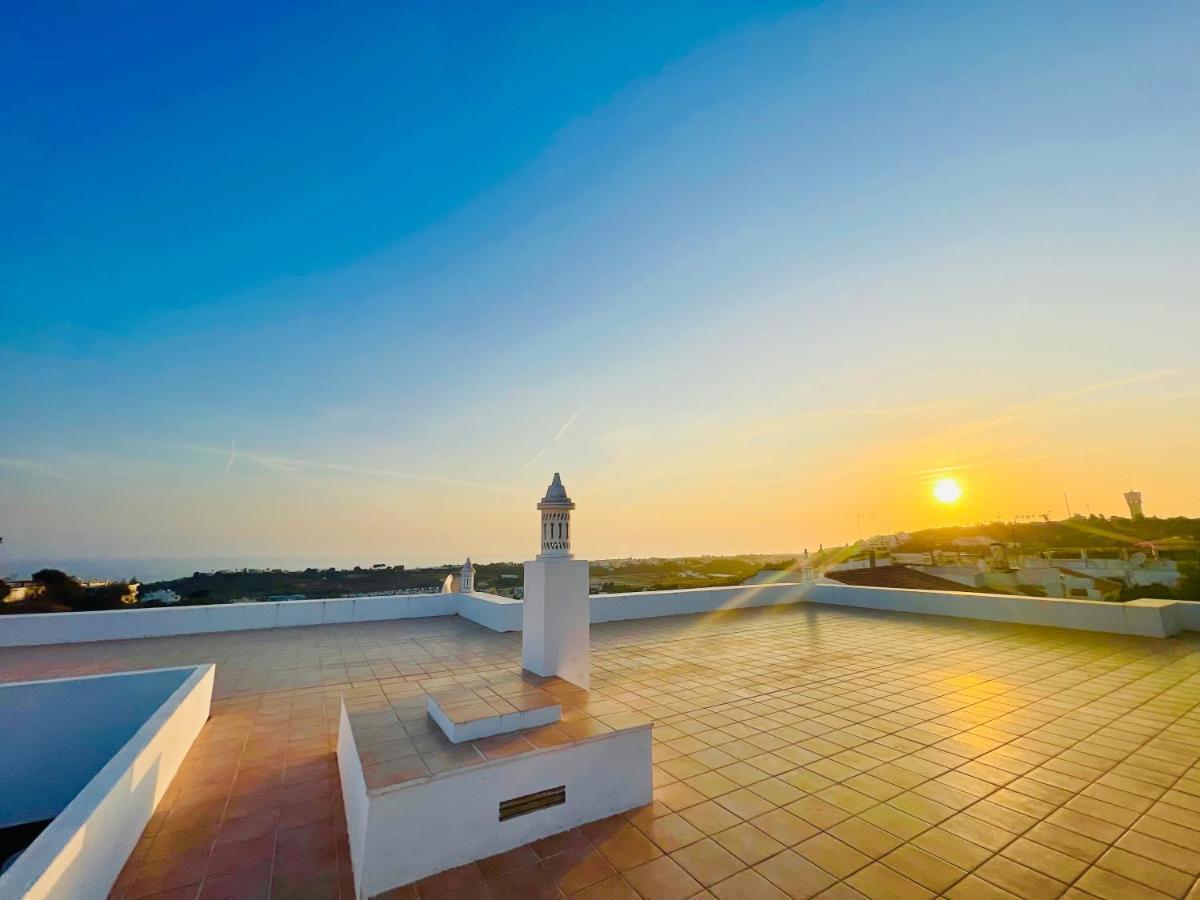 Ocean View Skyline Apartment ‚Hakuna Matata' Albufeira Exterior foto